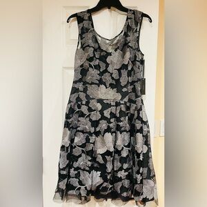 Vera Wang Black and Silver Floral Midi cocktail dress / NEW/ Size 10